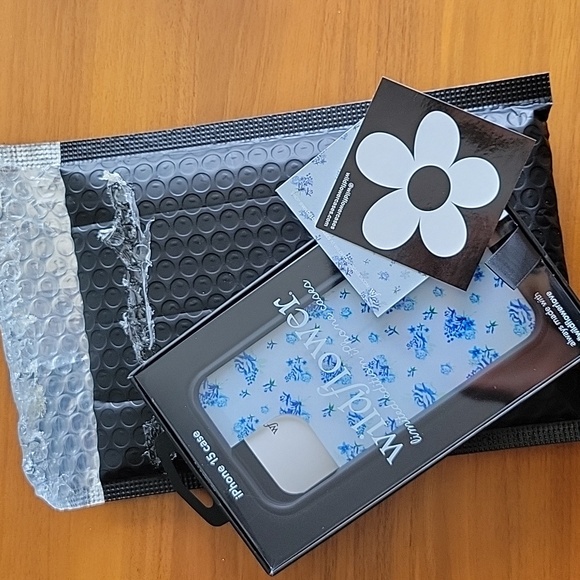 Wildflowers iPhone 15 Case - White with Blue Floral Pattern - Picture 3 of 4